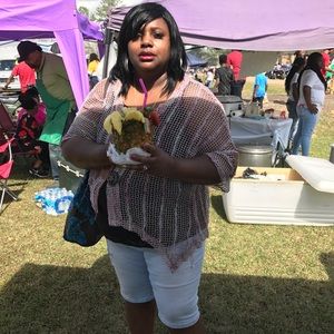 Meet your Posher, Sandy